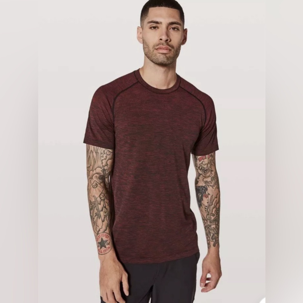 Lululemon Metal Vent Tech Short Sleeve